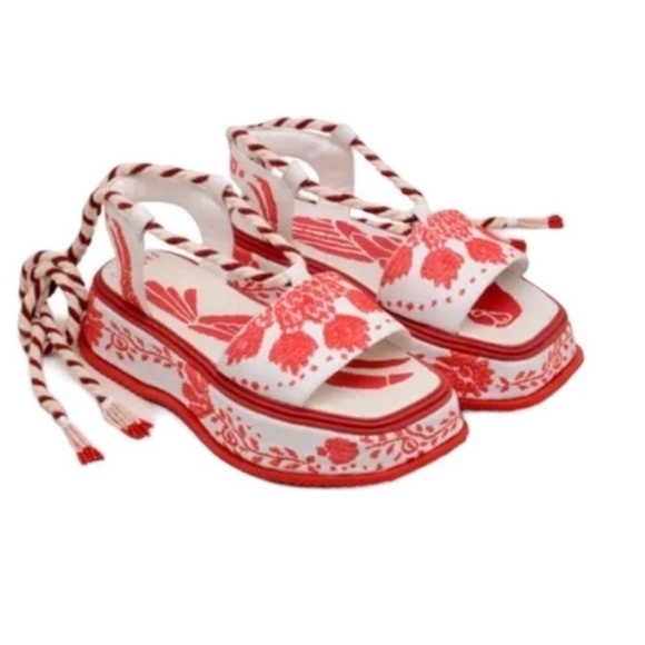 FARM RIO Red Embroidery Cross Stitch Flatform Ankle Lace Up Sandals NEW $285 - Picture 2 of 16